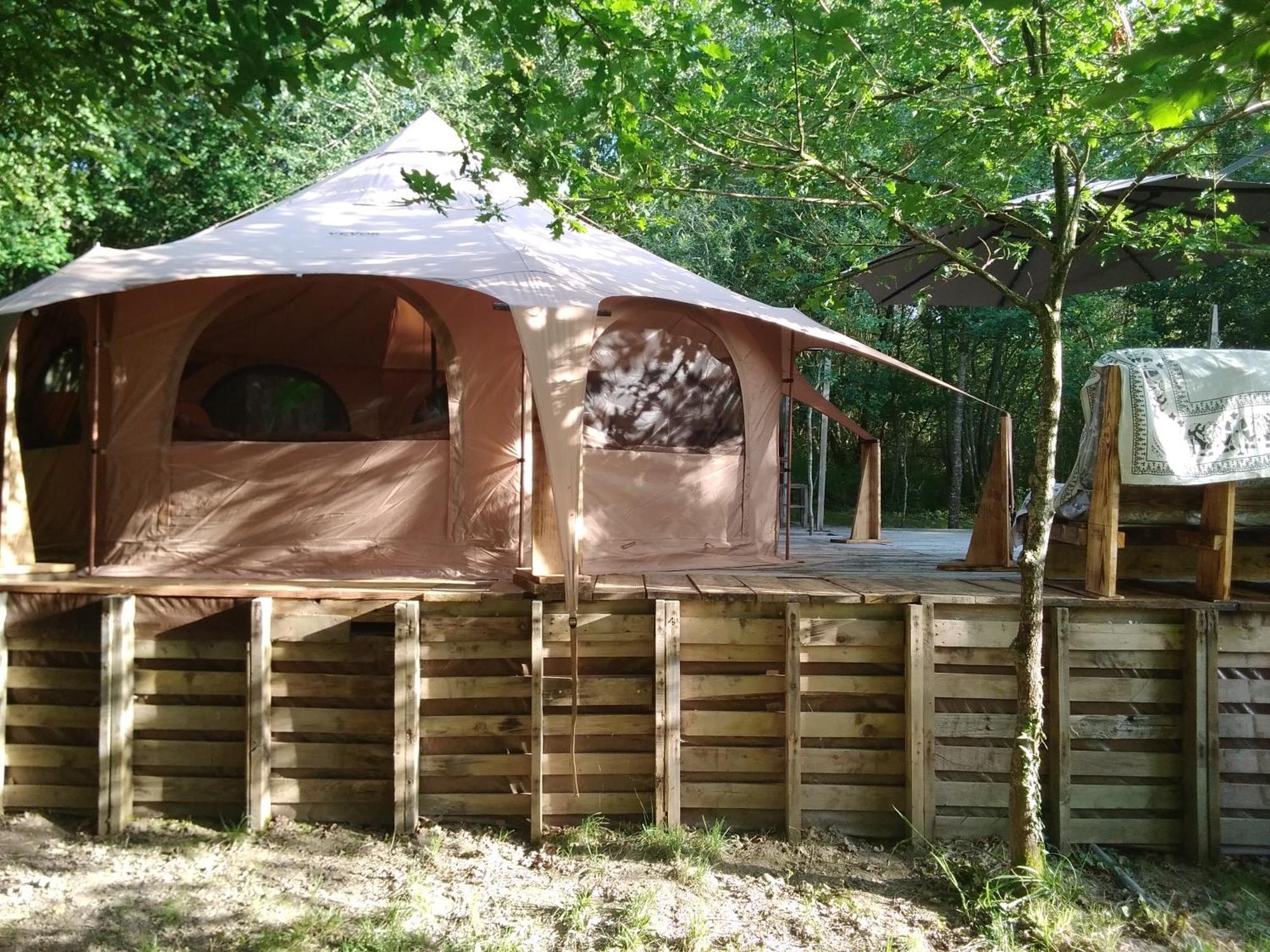 Tente Safari Lodge Dans Foret Luxuriante Vielle-Tursan Exteriör bild